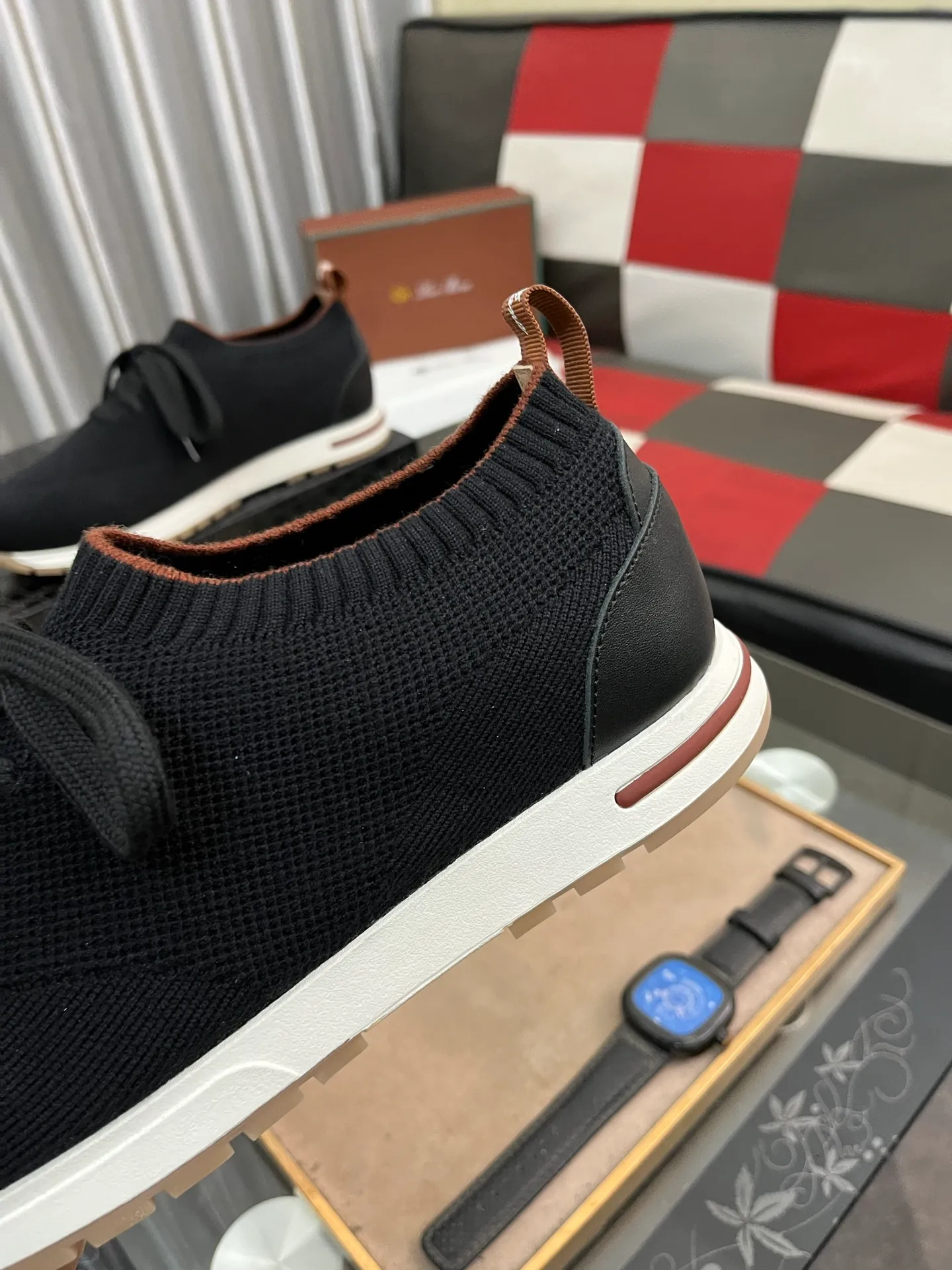 Men's shoes 💰420⌚️⌚️ (loro piana) new moccasin shoes official website original 1:1 mold opening, original quality 💯 fine workmanship, high-end luxury ☘ The upper is made of original waterproof treatment breathable fly-woven suede 🌴 luxury 🐂 leather lining 🍓 rubber wear-resistant outsole, size 38-44 (size 45 can be customized) 5️⃣ colors available